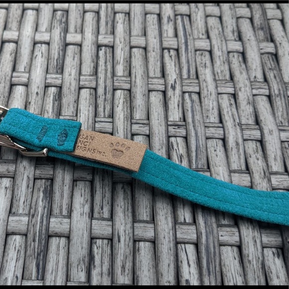 Susan Lanci Swarovski Ultrasuede Dog Collar: Medium - Picture 2 of 3